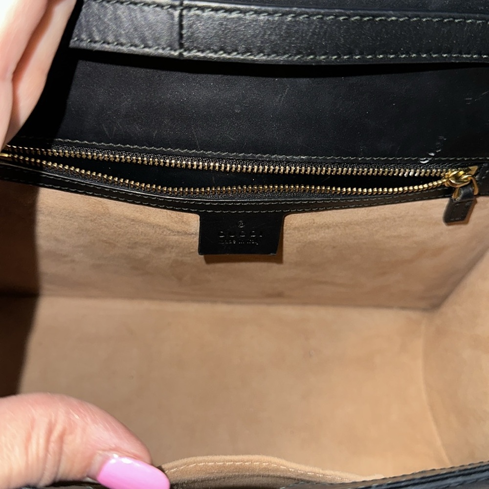 Gucci black leather, beautiful satchel purse Crossbody - Picture 8 of 9